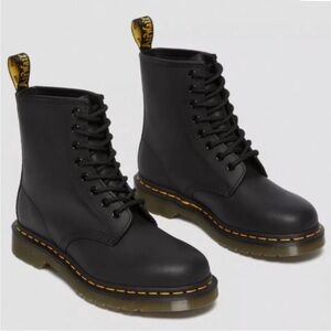 Dr. Martens 1460 8 Eye Leather Boots in Black Boot 5